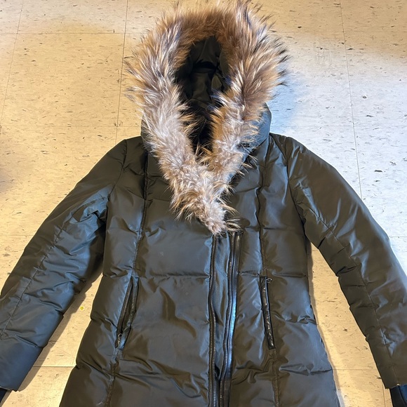 Mackage Adali mid length forest green - Picture 2 of 3